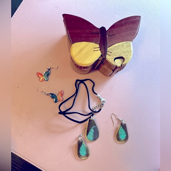 Jewelry - Wooden Butterfly Jewelry Box - Puzzle Form, with necklace & 2 pairs of earrings